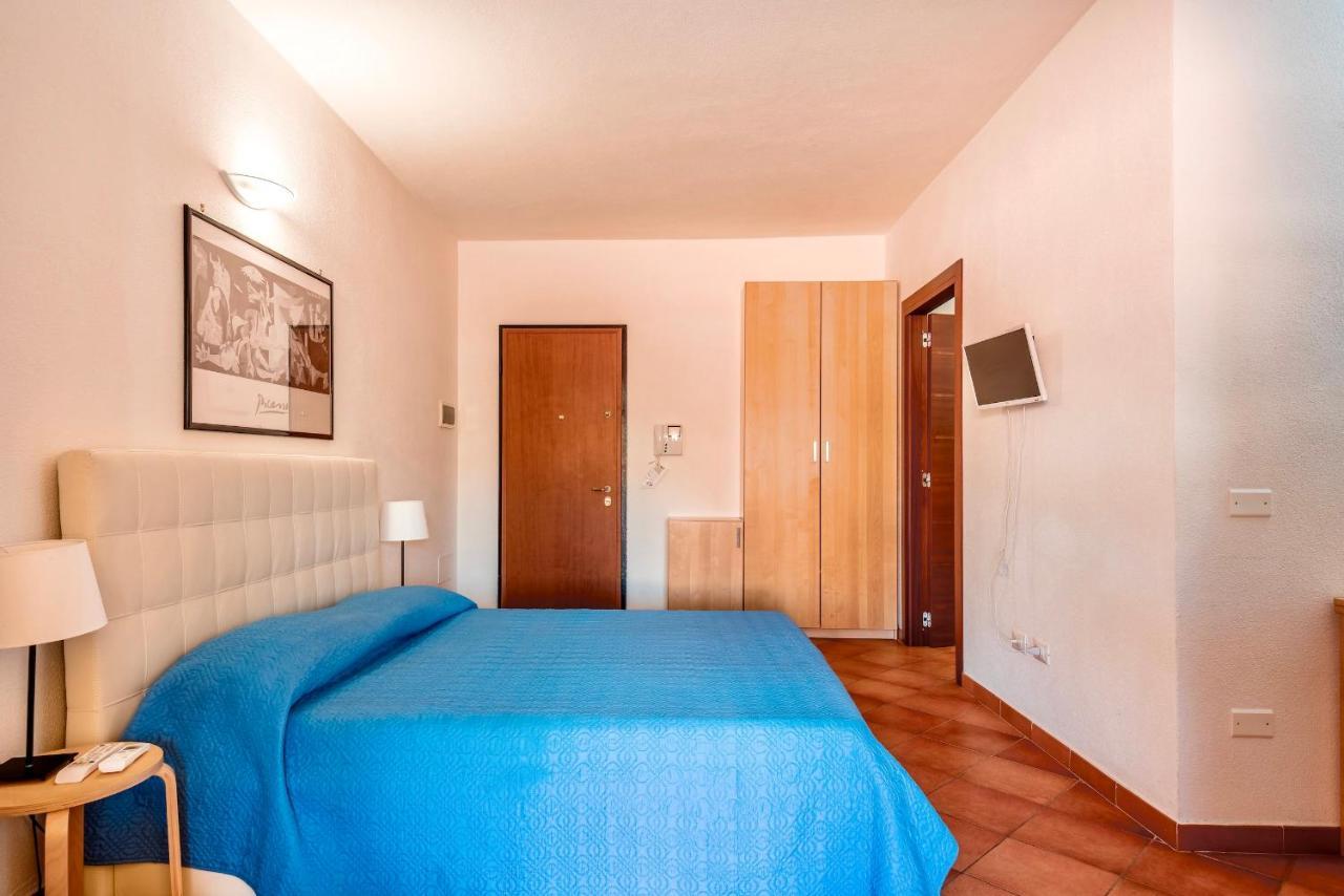 Apartments With Swimming Pool In Santa Teresa Di Gallura Ngoại thất bức ảnh
