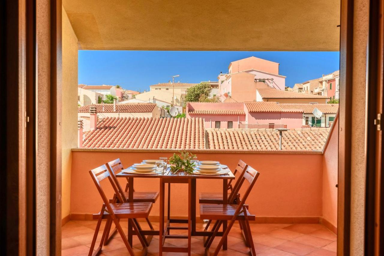 Apartments With Swimming Pool In Santa Teresa Di Gallura Ngoại thất bức ảnh