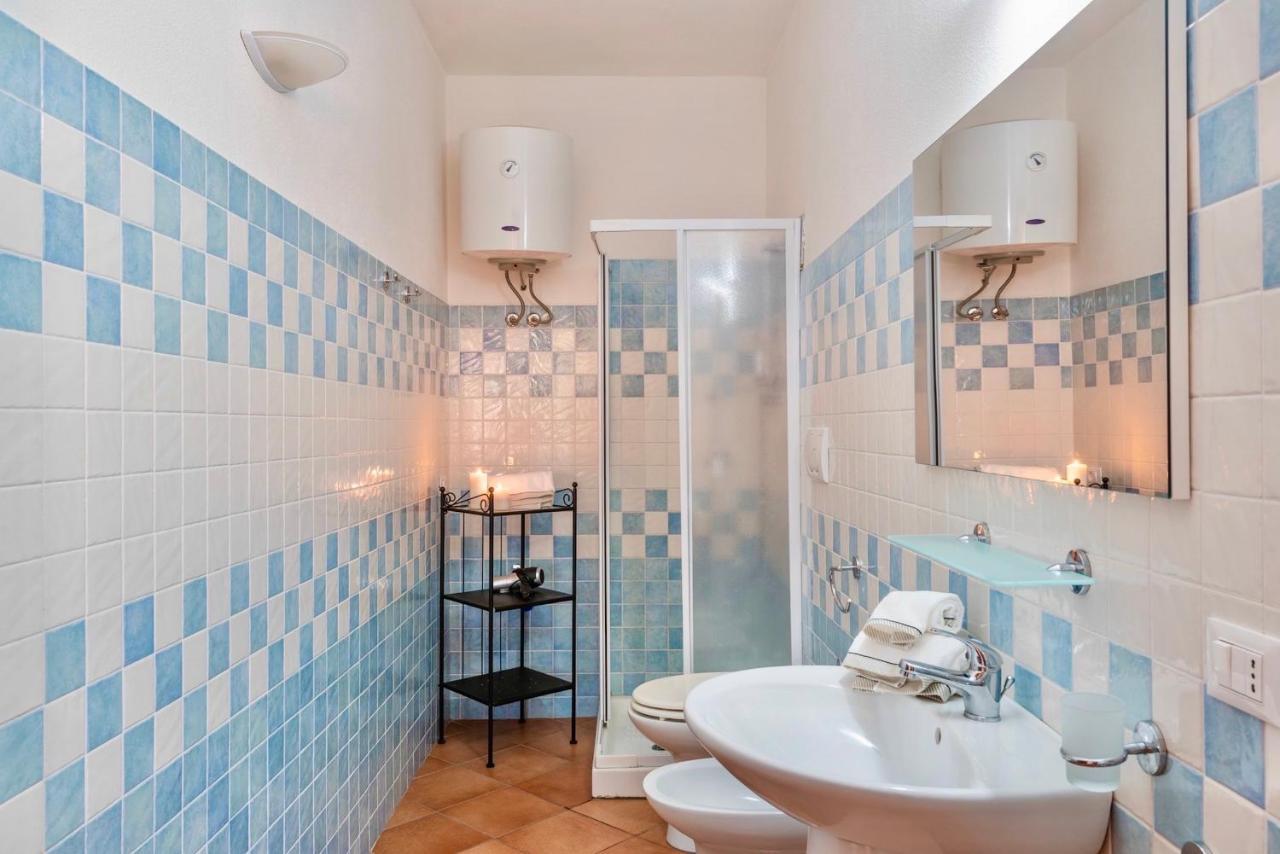 Apartments With Swimming Pool In Santa Teresa Di Gallura Ngoại thất bức ảnh